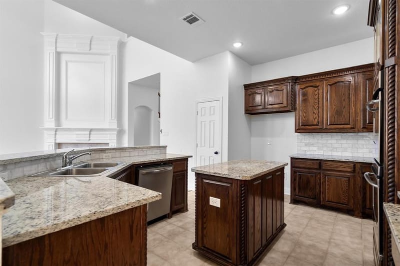 3493 Pilgrim Drive, Frisco TX 75034 - Photo 3