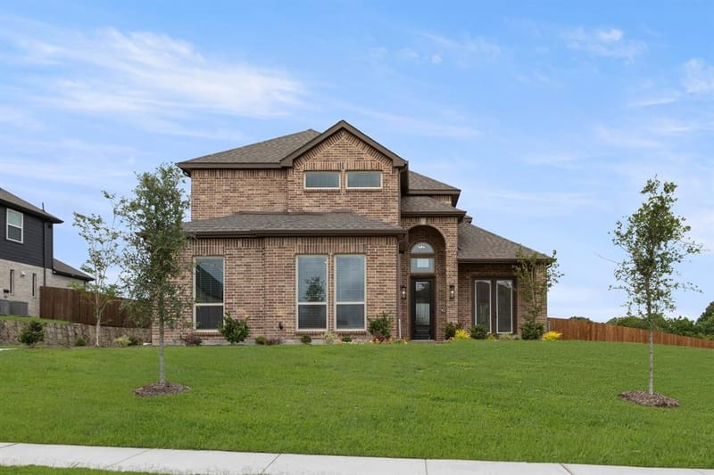 513 Pond Springs Drive, DeSoto TX 75115