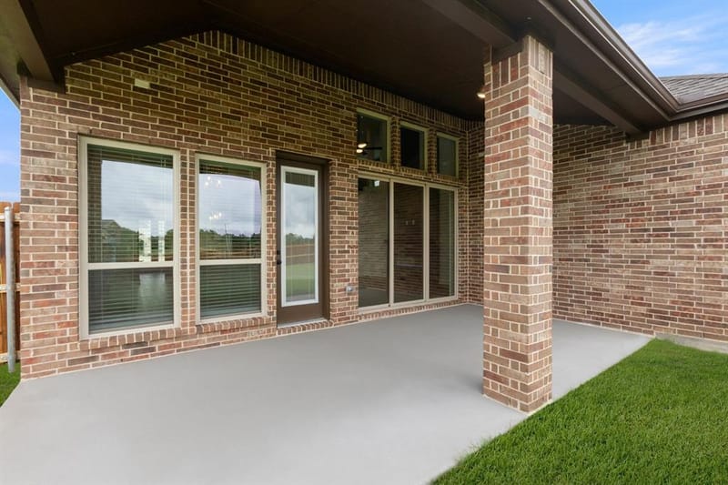 513 Pond Springs Drive, DeSoto TX 75115 - Photo 5