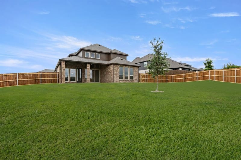 513 Pond Springs Drive, DeSoto TX 75115 - Photo 4