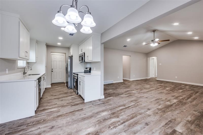 1600 Briar Run, Benbrook TX 76126 - Photo 9