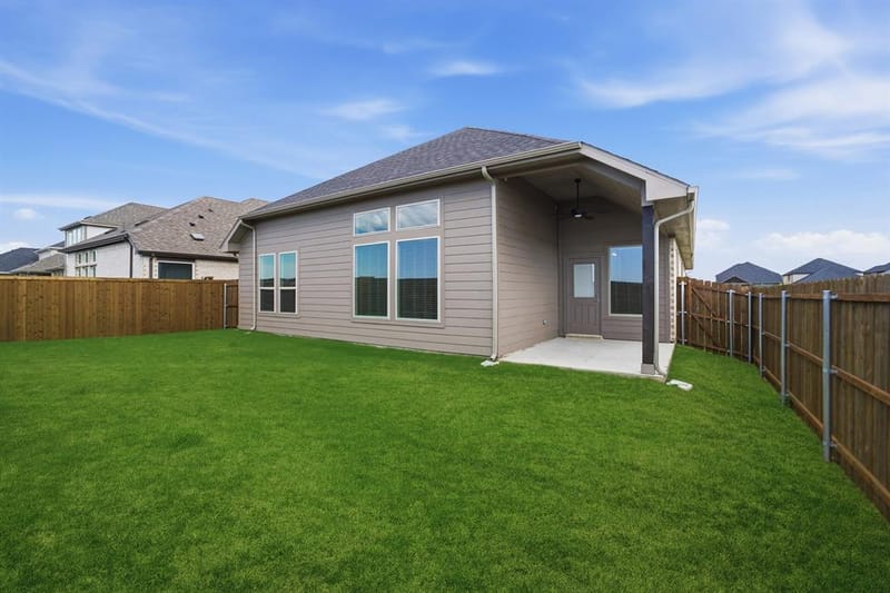5104 Lawton Drive, Princeton TX 75071 - Photo 6