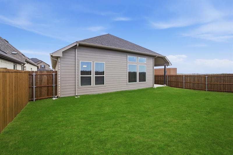 5104 Lawton Drive, Princeton TX 75071 - Photo 7