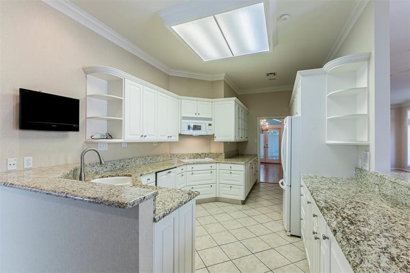 79 Sugar Creek Place, Woodway TX 76712 - Photo 9