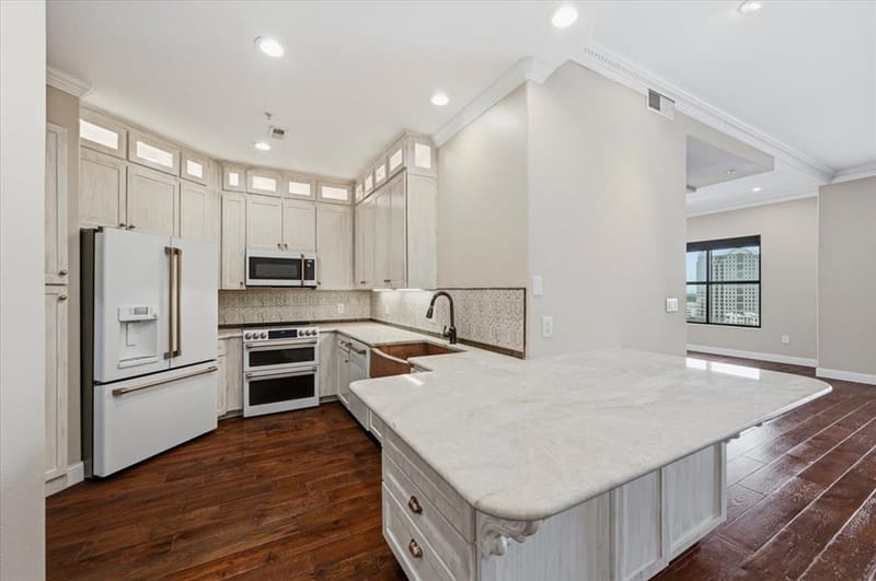 330 Las Colinas Boulevard E # 1302, Irving TX 75039 - Photo 5