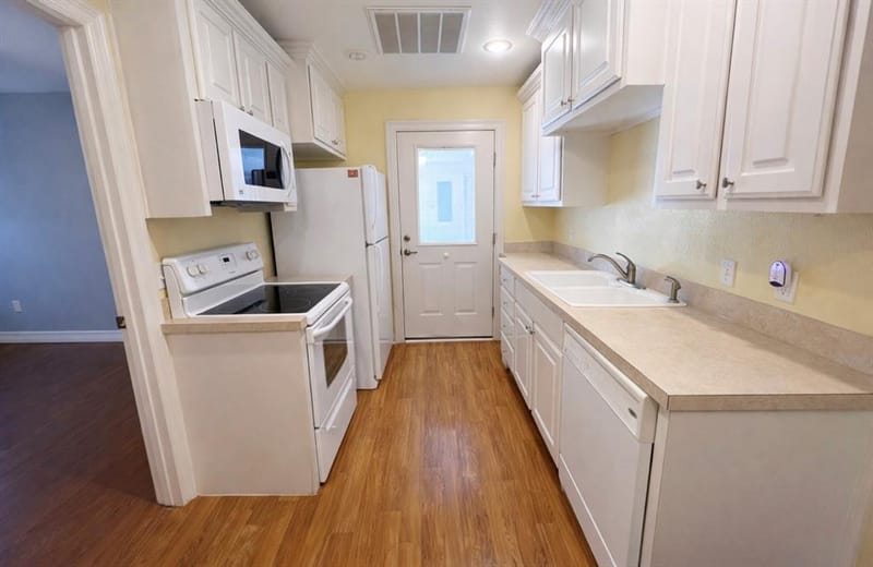 1825 Glenway Drive, Sherman TX 75092 - Photo 9