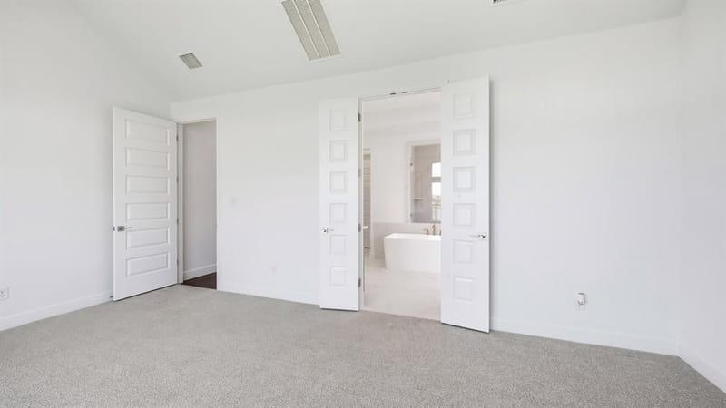 10001 Sagehawk Drive, Denton TX 76205 - Photo 14