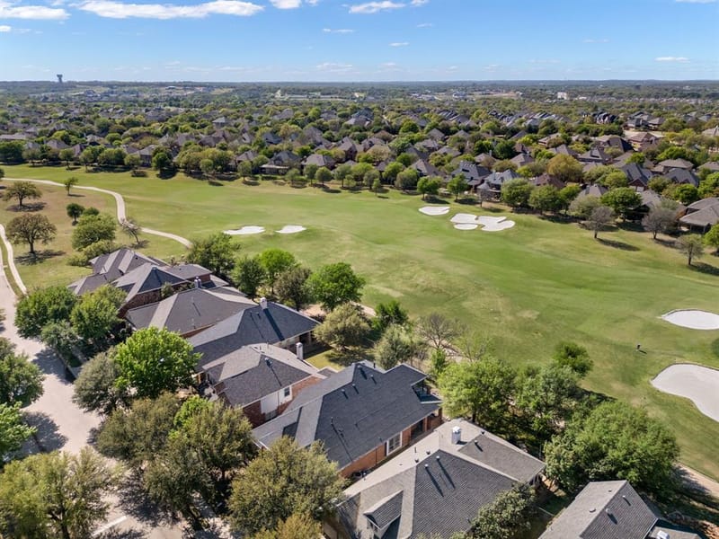 1301 Meadows Avenue, Lantana TX 76226