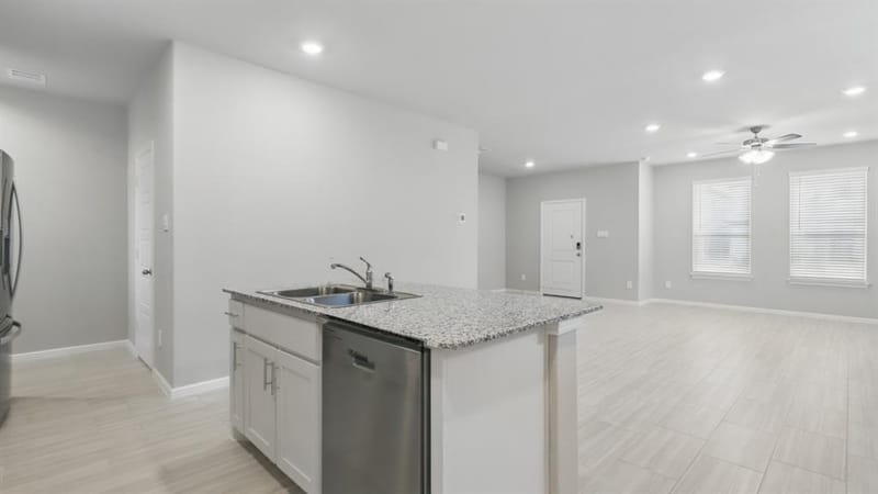 3112 MAPLE ORCHARD Lane, Fort Worth TX 76140 - Photo 5