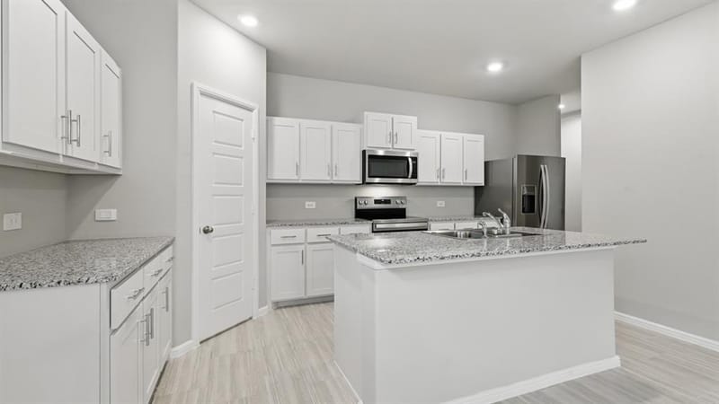 3112 MAPLE ORCHARD Lane, Fort Worth TX 76140 - Photo 4