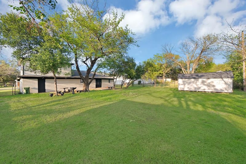 1213 Walker Drive, Hurst TX 76053 - Photo 19