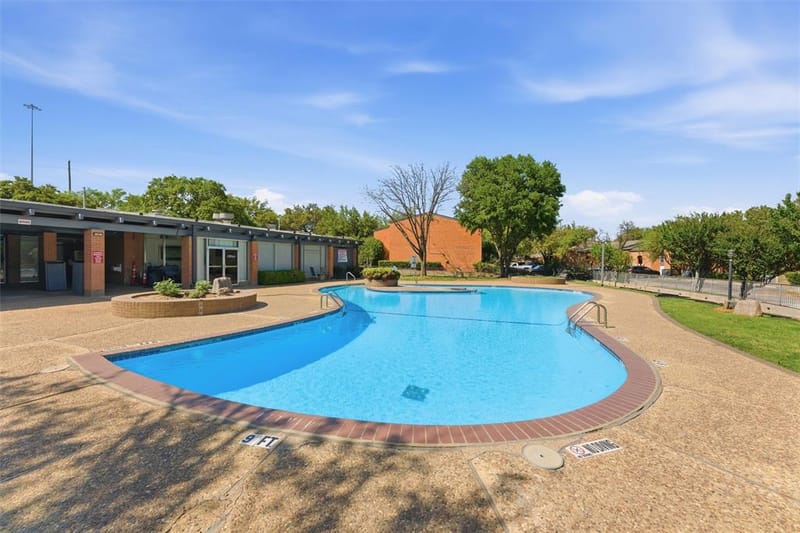558 E Avenue J # D, Grand Prairie TX 75050 - Photo 6