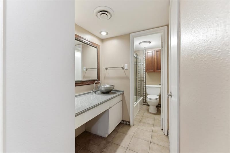558 E Avenue J # D, Grand Prairie TX 75050 - Photo 16
