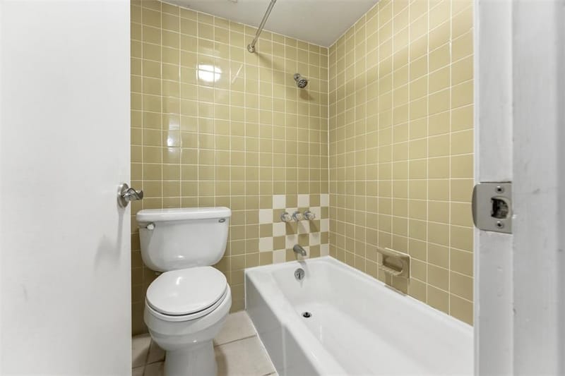 558 E Avenue J # D, Grand Prairie TX 75050 - Photo 22