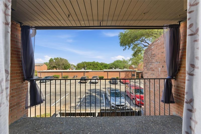 558 E Avenue J # D, Grand Prairie TX 75050 - Photo 3