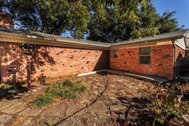 4557 Dee Lane, Haltom City TX 76117 - Photo 3