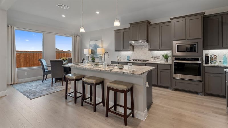 6851 BRAHMAN Drive, Arlington TX 76001 - Photo 8