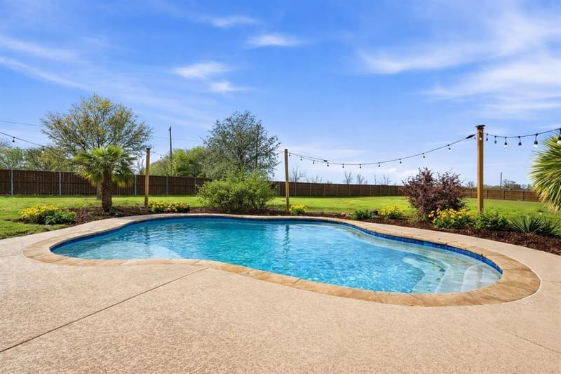 105 Devonshire Drive, Waxahachie TX 75167 - Photo 3