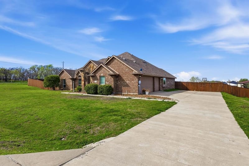 105 Devonshire Drive, Waxahachie TX 75167 - Photo 30