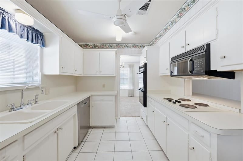 3311 Peachtree Lane, Pantego TX 76013 - Photo 18
