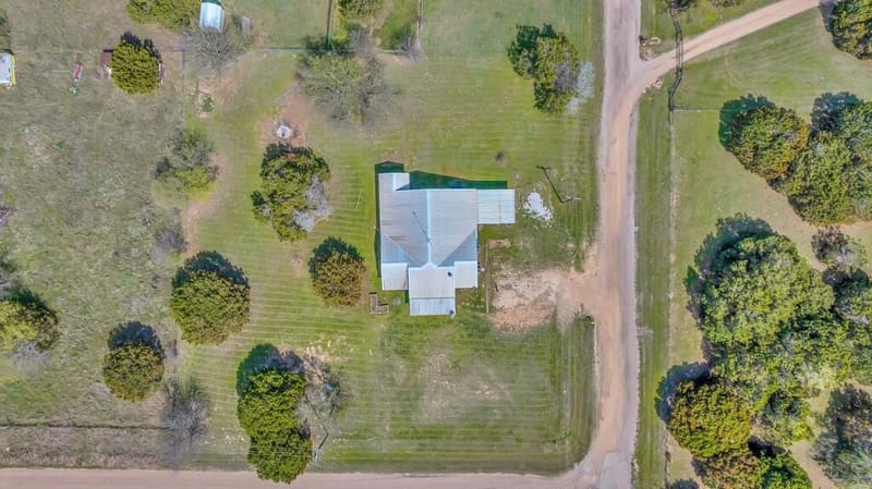105 County Road 3590, China Spring TX 76633 - Photo 27