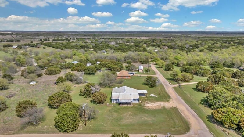 105 County Road 3590, China Spring TX 76633 - Photo 26