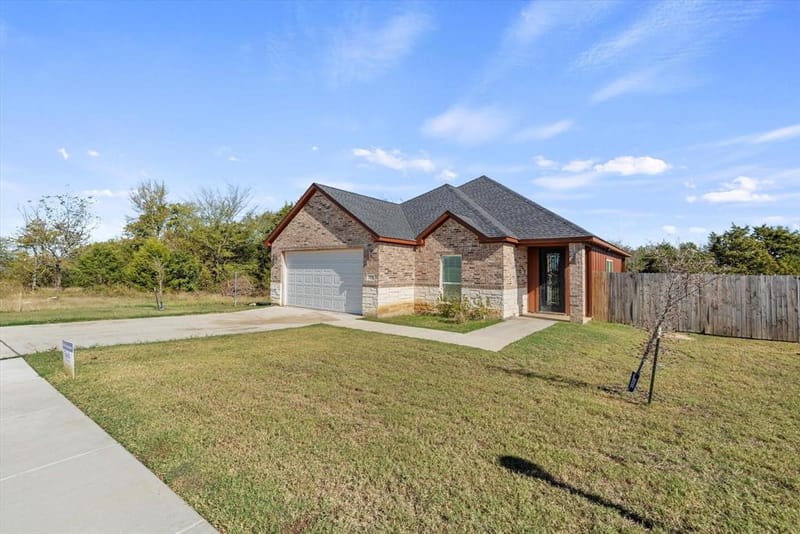 121 Pelican Court, East Tawakoni TX 75472 - Photo 2