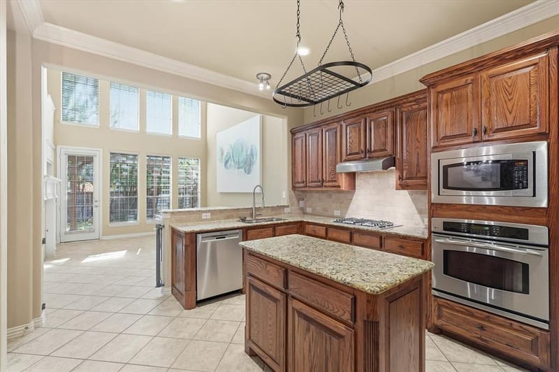 5389 Keswick Drive, Frisco TX 75034 - Photo 9
