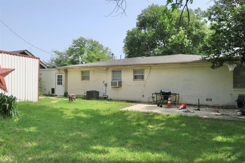 1689 N Highway 81 N, Bowie TX 76230 - Photo 10