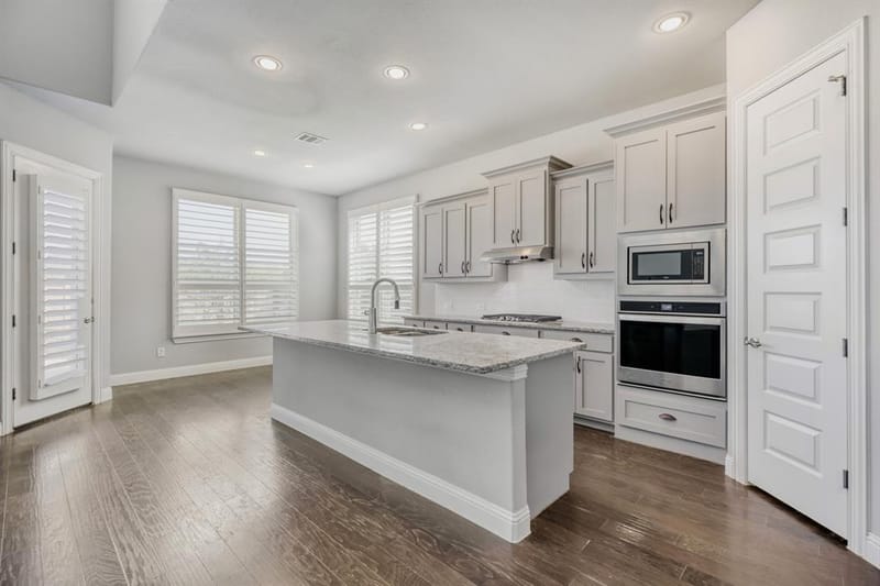 7313 Clear Rapids Drive, McKinney TX 75071 - Photo 12