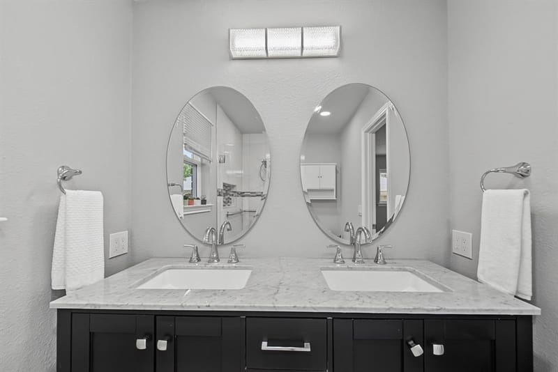 2616 Pin Oak Lane, Plano TX 75075 - Photo 10