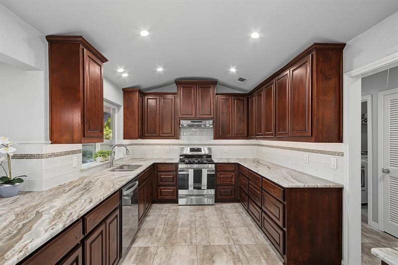 2616 Pin Oak Lane, Plano TX 75075 - Photo 15