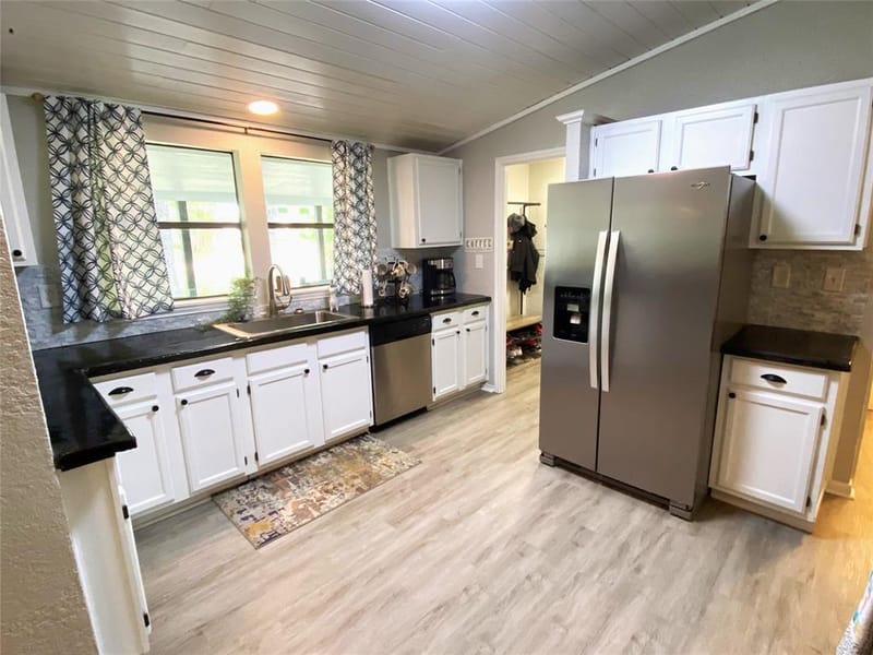 184 Beachwood Drive, Mabank TX 75156 - Photo 12