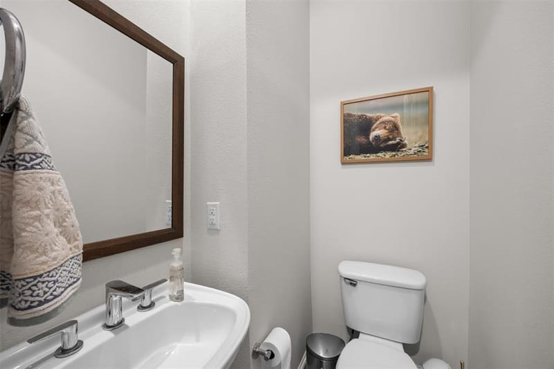 4643 Warwood Lane, Dallas TX 75219 - Photo 13