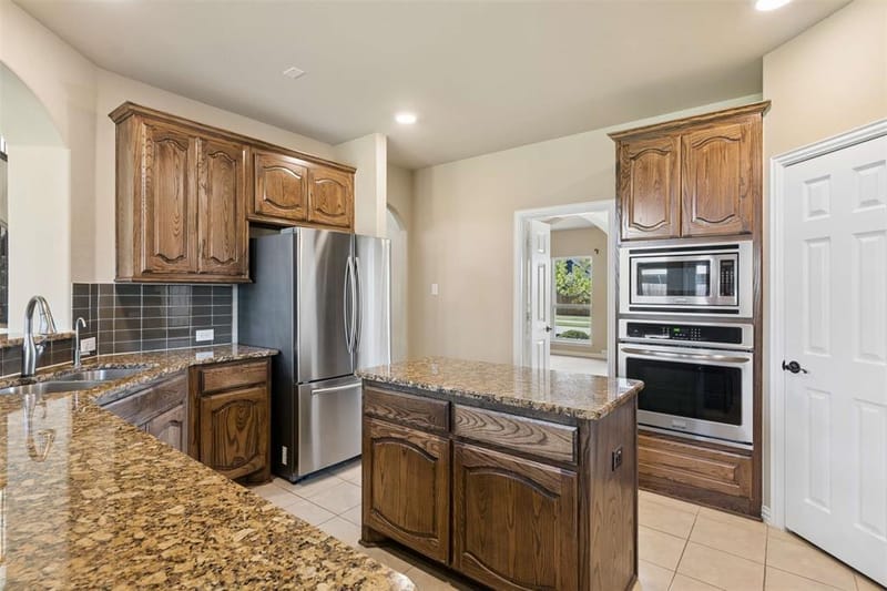 2446 Old Stables Drive, Celina TX 75009 - Photo 11