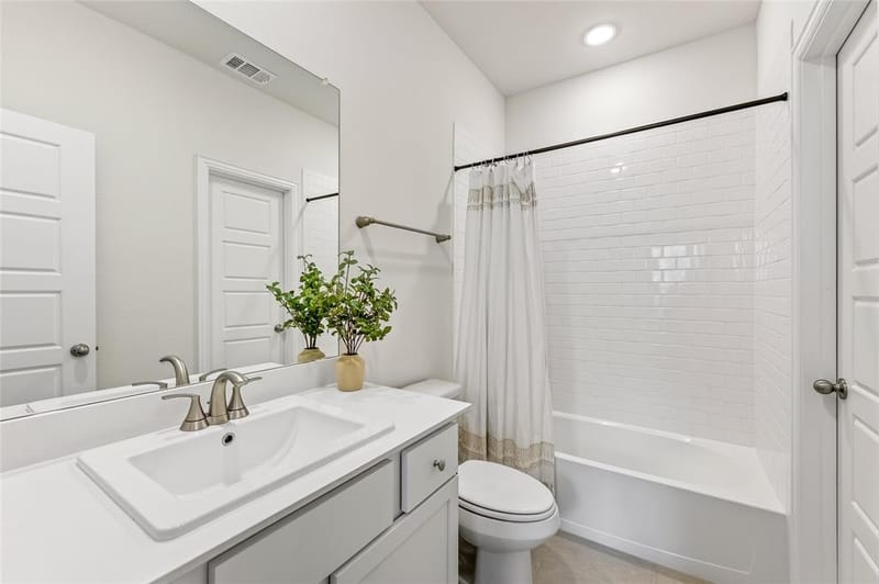 300 Colusa Drive, Lewisville TX 75056 - Photo 16