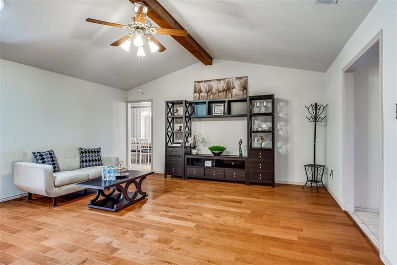 504 Chaffee Drive, Arlington TX 76006 - Photo 5
