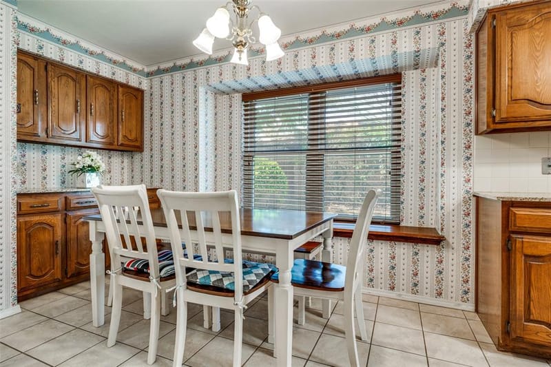504 Chaffee Drive, Arlington TX 76006 - Photo 9