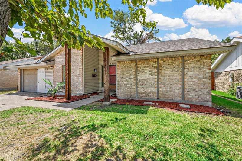 425 Rollingridge Lane, Garland TX 75043 - Photo 32