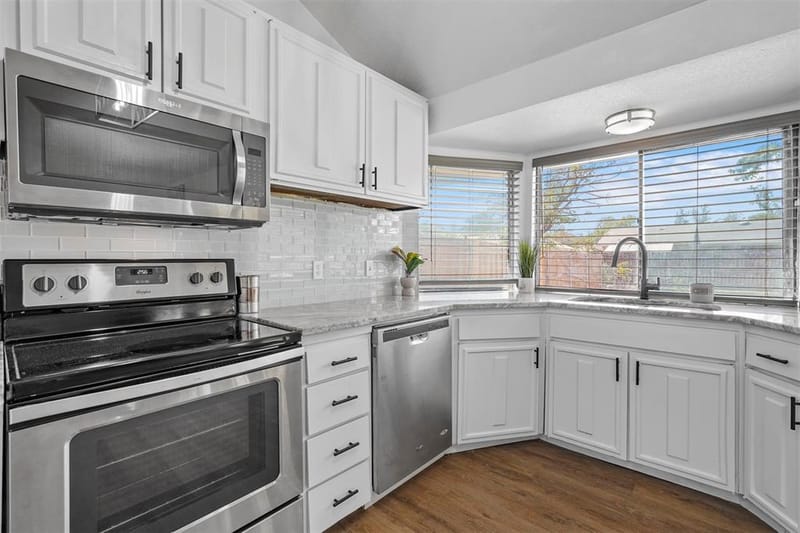 425 Rollingridge Lane, Garland TX 75043