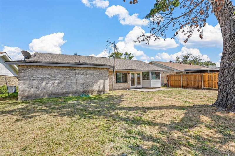 425 Rollingridge Lane, Garland TX 75043 - Photo 28