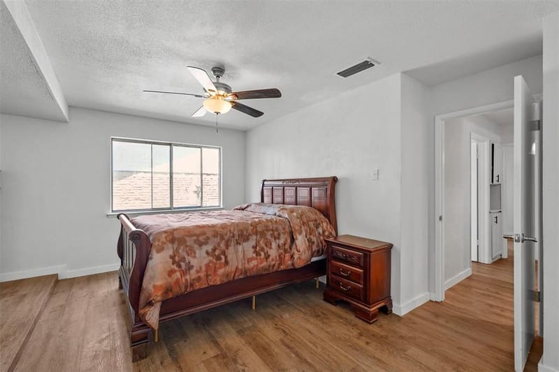 425 Rollingridge Lane, Garland TX 75043 - Photo 14