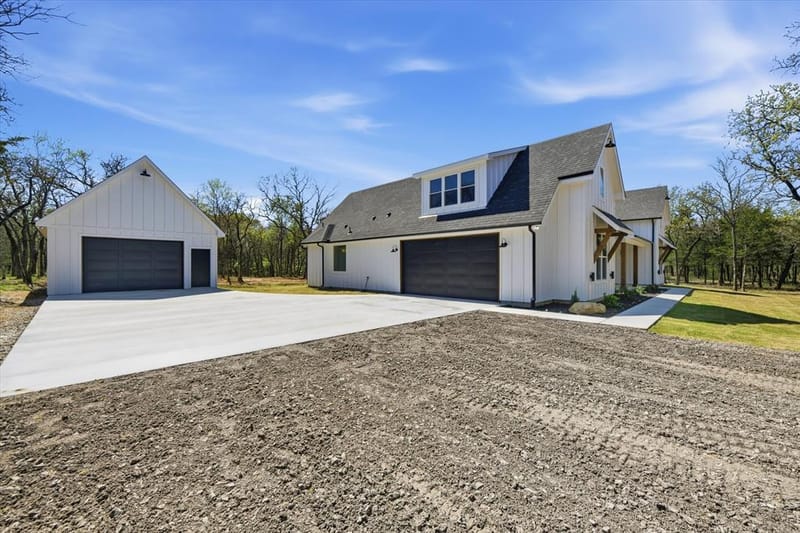 377 Oak Cove Court, Sunset TX 76270 - Photo 3
