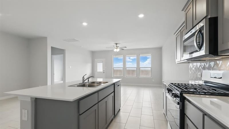 188 GREENHILL Trail, Boyd TX 76023 - Photo 5