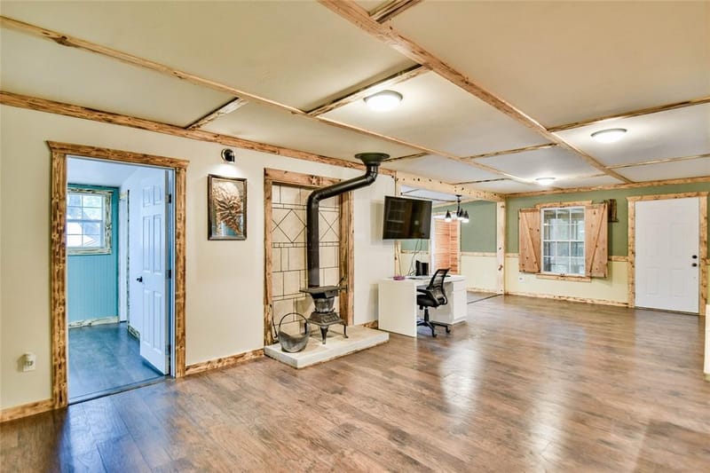 5711 Flint Drive, Granbury TX 76048 - Photo 5