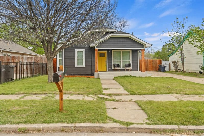 1212 Woodland Avenue, Fort Worth TX 76110 - Photo 5