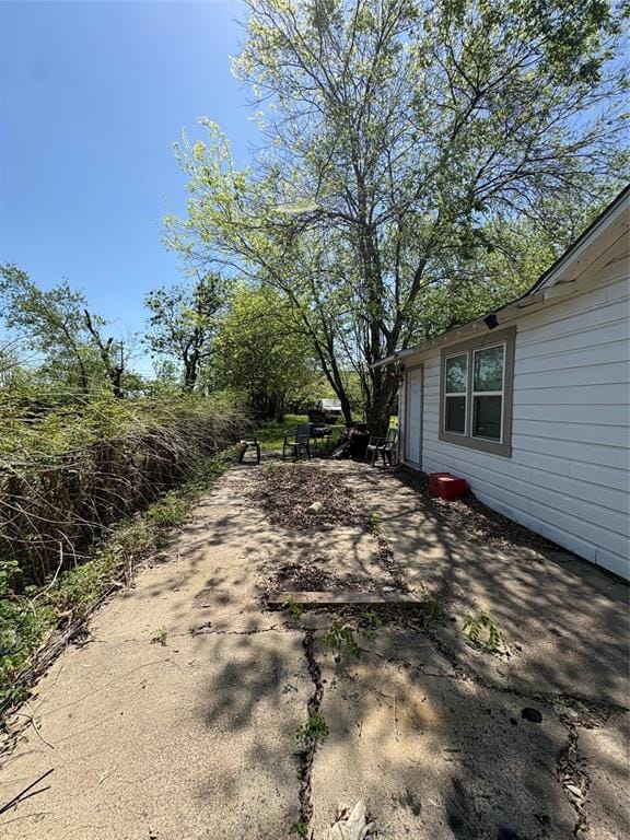 2564 High Crest Avenue, Fort Worth TX 76111 - Photo 6