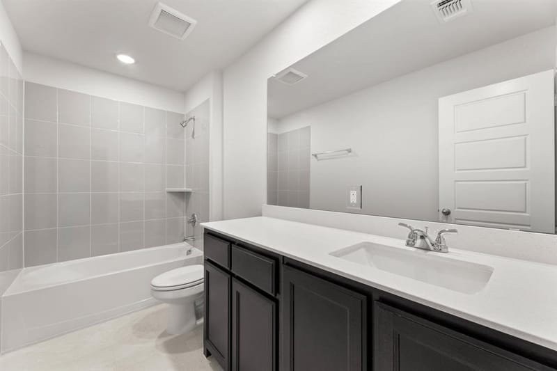 1121 Nighthawk Drive, Justin TX 76247 - Photo 17