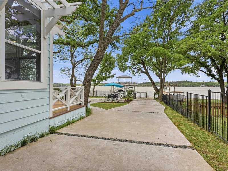 1913 E Lake Drive, Weatherford TX 76087 - Photo 34