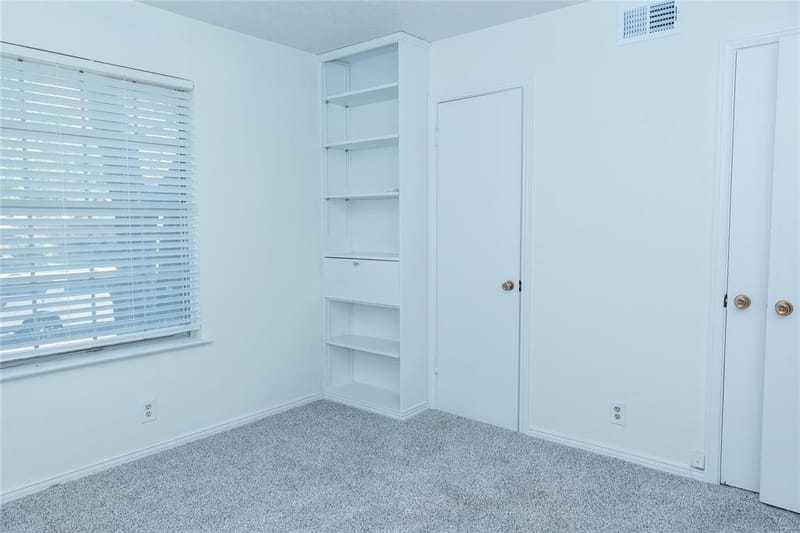 1860 Meadow Valley Lane, Dallas TX 75232 - Photo 9